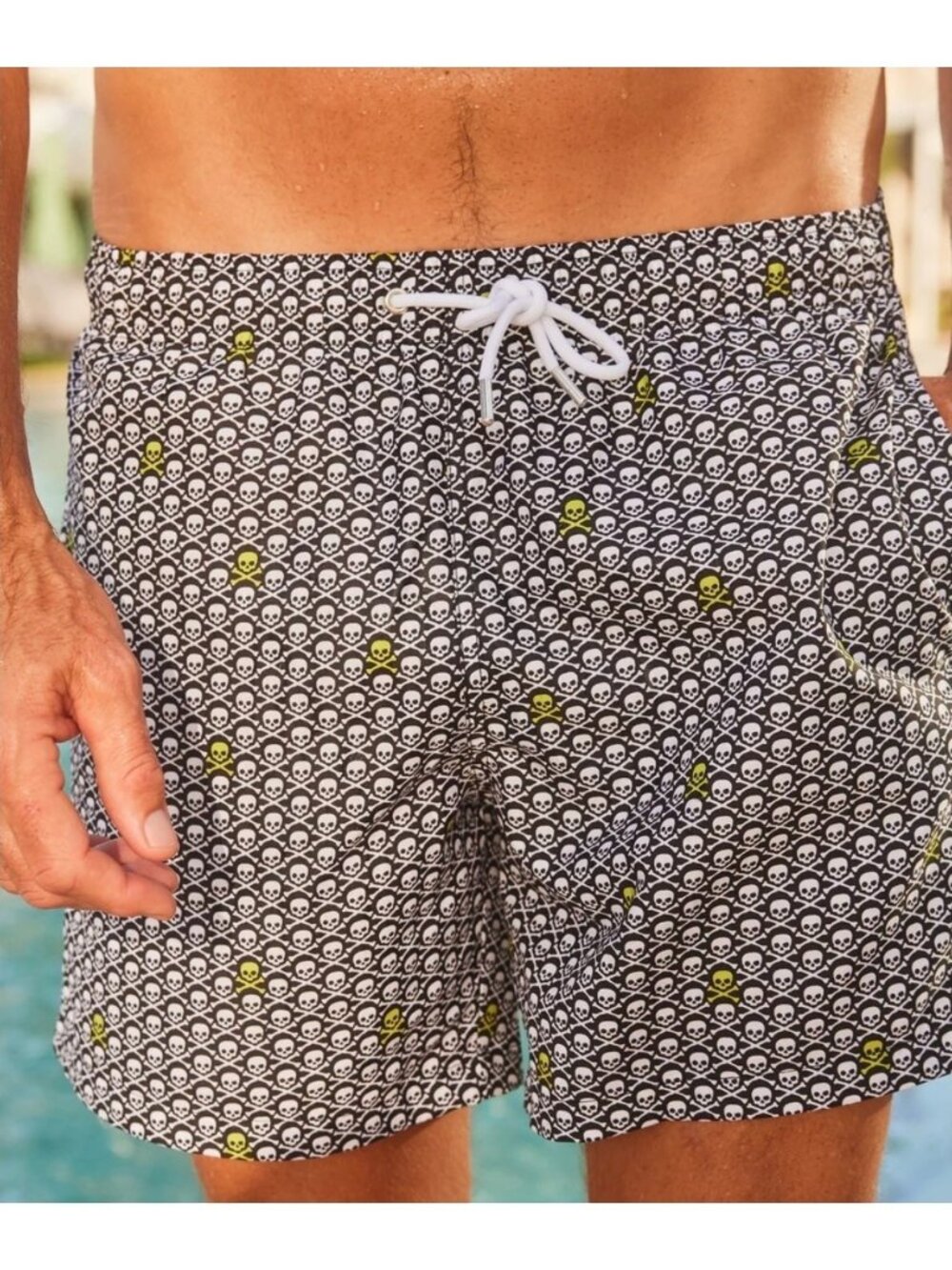Collars and Co Skull Mens Medium Swim Stretch Waist Rivera Trunks Pocket Black